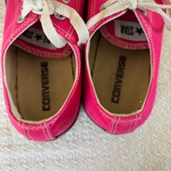 Converse All Star Chuck Taylor Hot Pink Low Top Sneakers Women’s 9 Men’s 7 - Picture 6 of 8